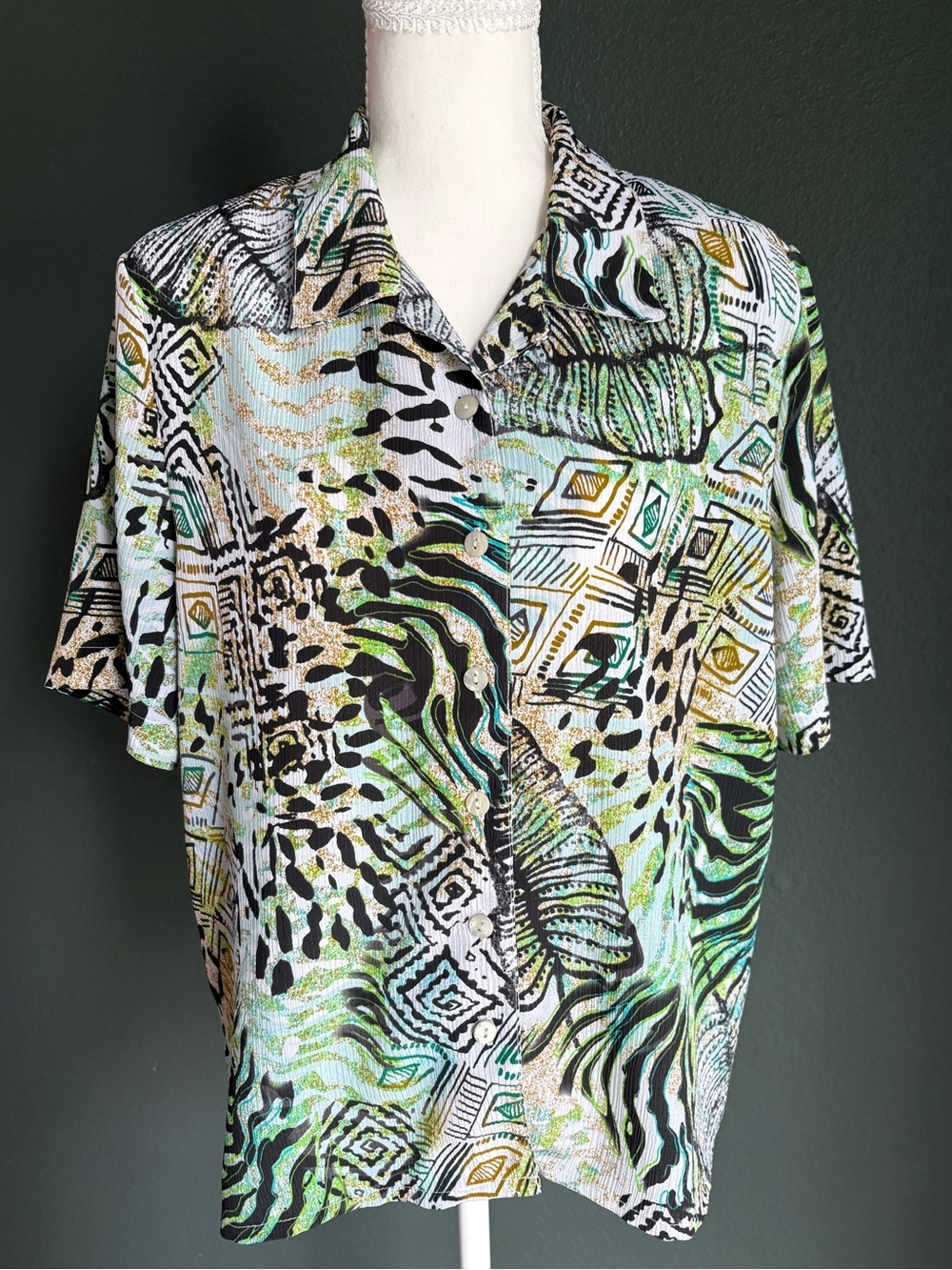 Vintage Abstract Crinkle Button Up Blouse Green Black Shoulder Pad Top